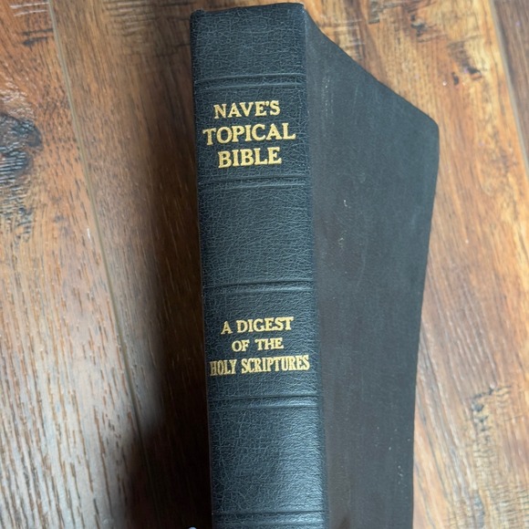 Nave's Topical Bible Digest of Holy Scriptures Reference Guide Book - Picture 1 of 5